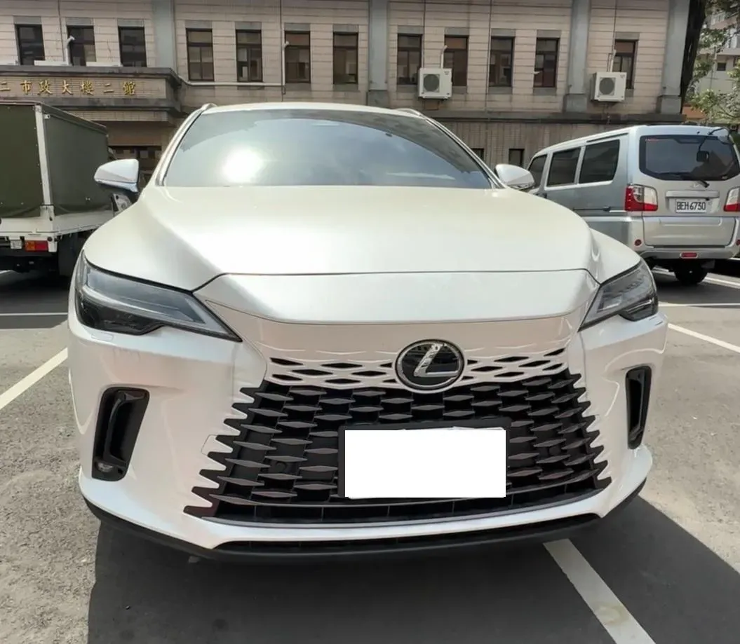 廖女將騙來的錢購買一輛Lexus RX350h供父親代步使用。（圖／中檢提供）
