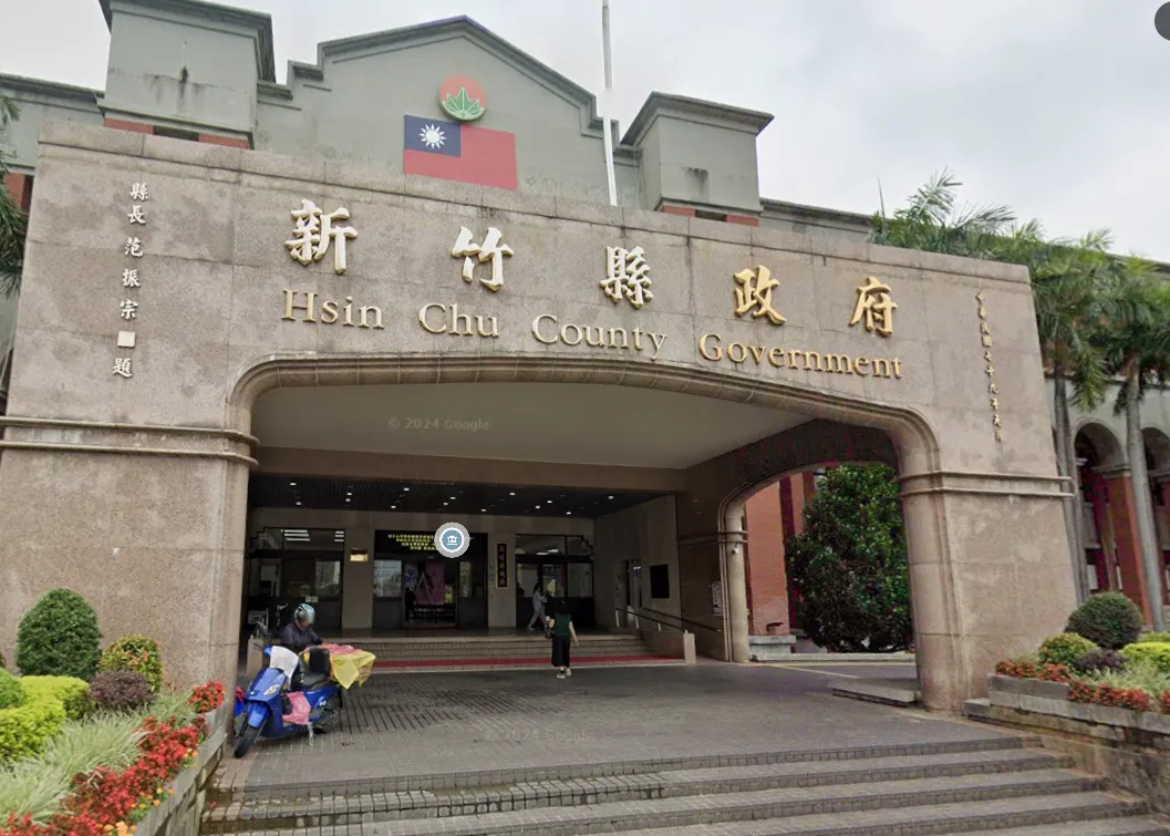 新竹縣府回應教師墜樓事件。（示意圖／翻攝自Google Maps）