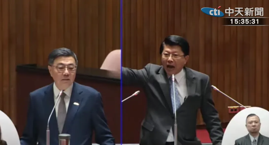 謝龍介質詢時，與卓榮泰爆發激烈爭執。（圖／中天新聞）