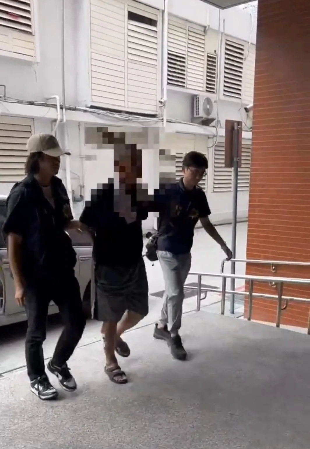 花蓮災區送餐志工竟偷竊身障者13萬慰助金，被警方逮捕。（圖／警方提供）