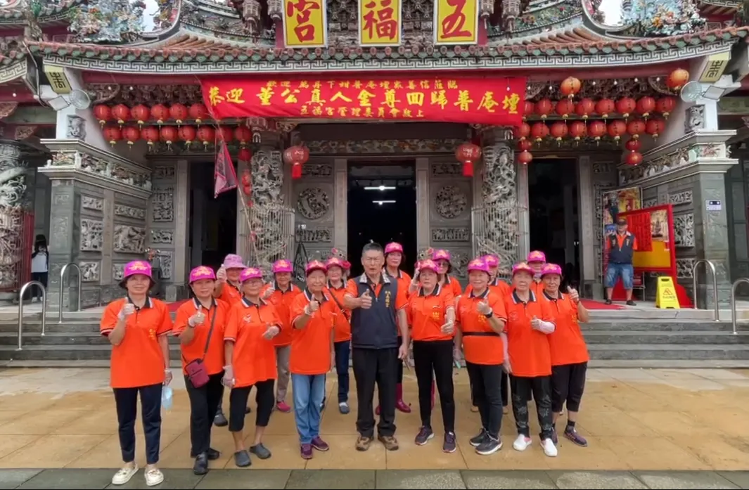 屏東縣萬丹鄉下蚶普庵壇供奉的董公祖神像，在失蹤26年後終於尋獲蹤跡。（圖／中天新聞）