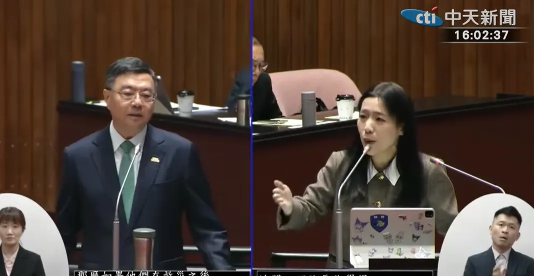 國民黨立委徐巧芯質疑美國對台軍售案延宕交付，卓榮泰表示會依法求償卻遭軍方打臉，坦言軍購案無法求償（攝自中天新聞）
