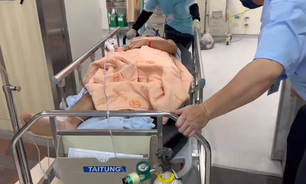 顏姓學生送達二林基督教醫院時已呈現低血容量性休克狀態，幾乎測不到血壓，只能摸到微弱脈搏。（圖／中天新聞）