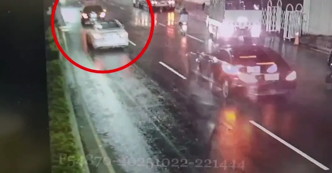兇嫌攔車殺人畫面。(圖/警方提供)