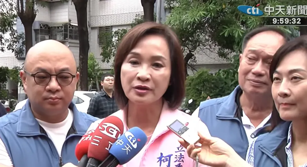 國民黨高雄市長參選人、立委柯志恩針對九如橋爭議，要求高雄市府釐清5億多經費花費與失誤，給市民交代。（圖／中天新聞）