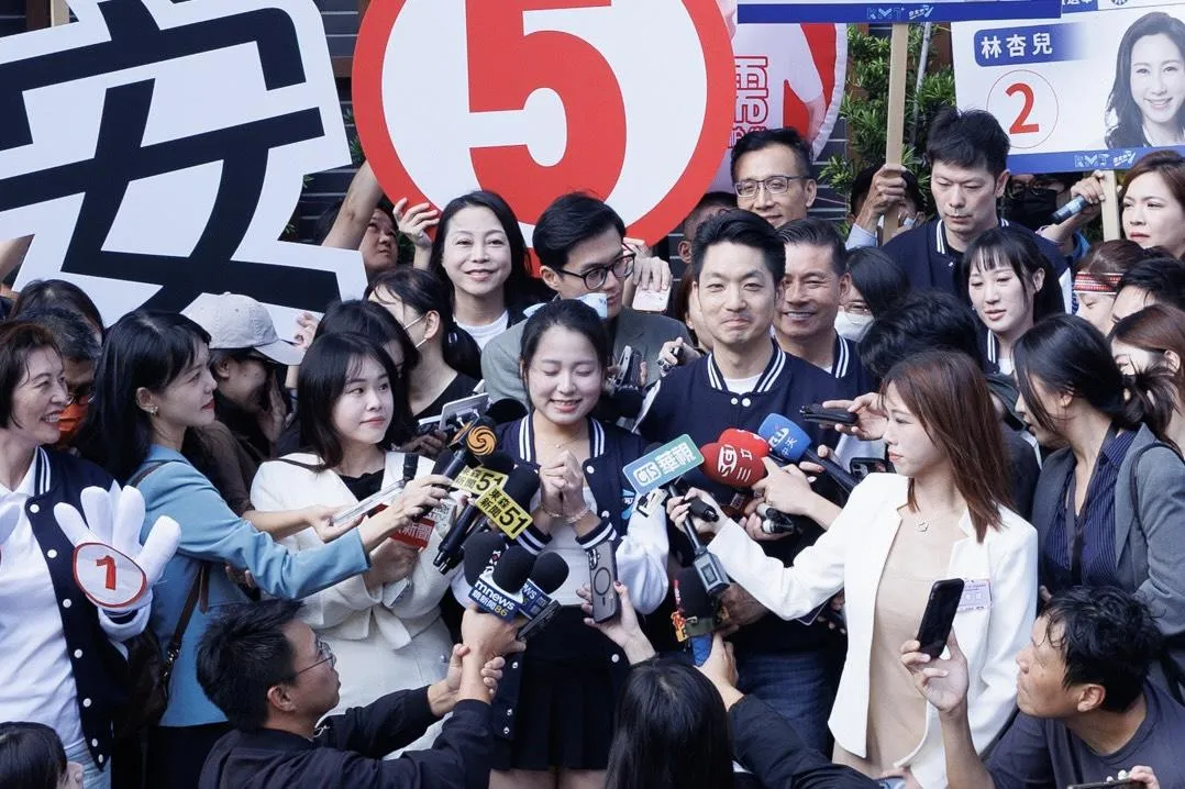 尋求連任的台北市長蔣萬安抽中5號。(圖/蔣萬安競辦提供)