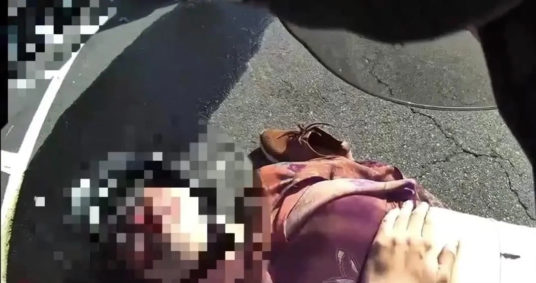 女騎士當場失去呼吸心跳員警CPR搶救。(圖/翻攝畫面)