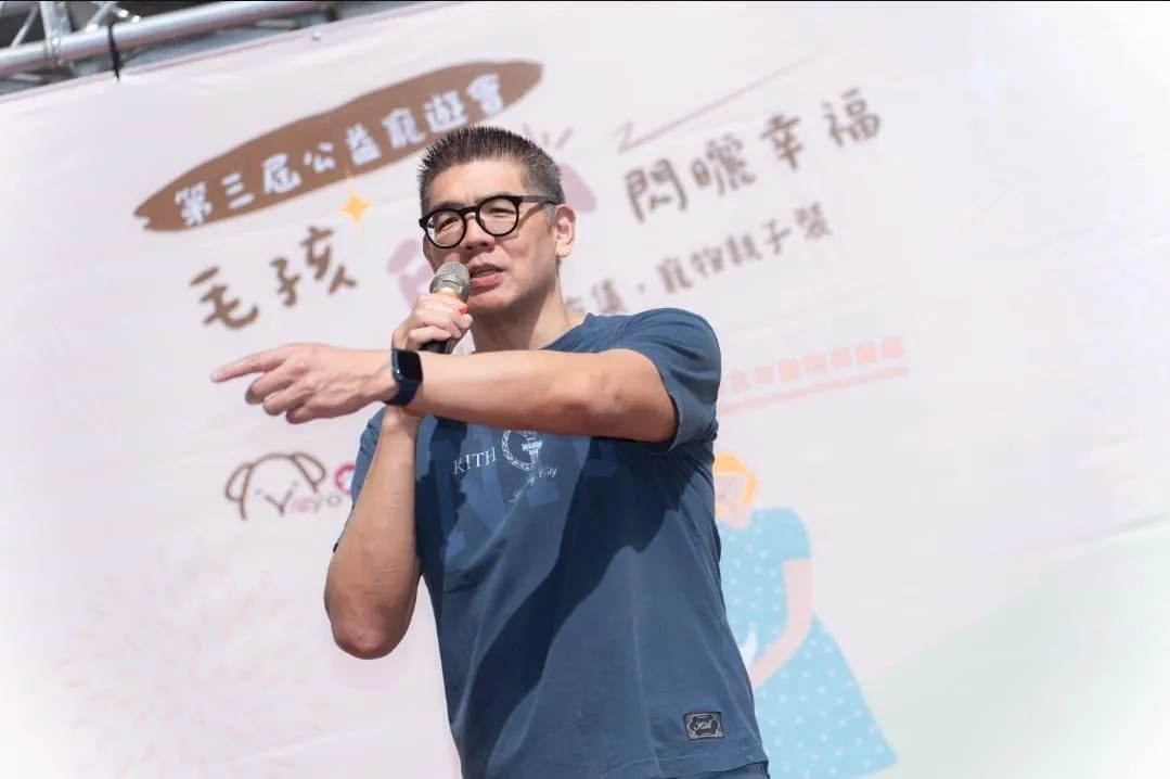 國民黨副主席連勝文痛批民進黨政府還在硬拗台美陸三角關係沒有改變。（圖／連勝文臉書）