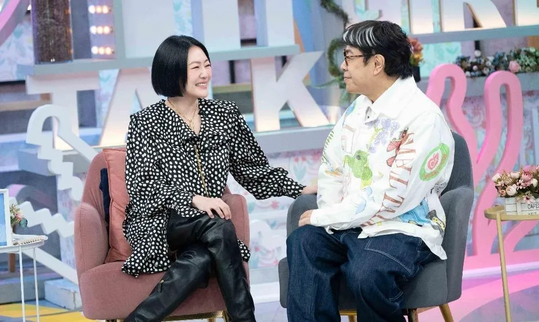 《小姐不熙娣》最新一集邀來蔡康永（右）化身「特別主持人」親自坐鎮。（圖／東森綜合台提供）