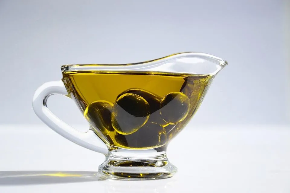 現代飲食中高含量的精製糖和種子油是許多慢性疾病的主要驅動因素，這些飲食成分與慢性炎症、代謝失調和氧化壓力的增加有關。（示意圖／photoAC）