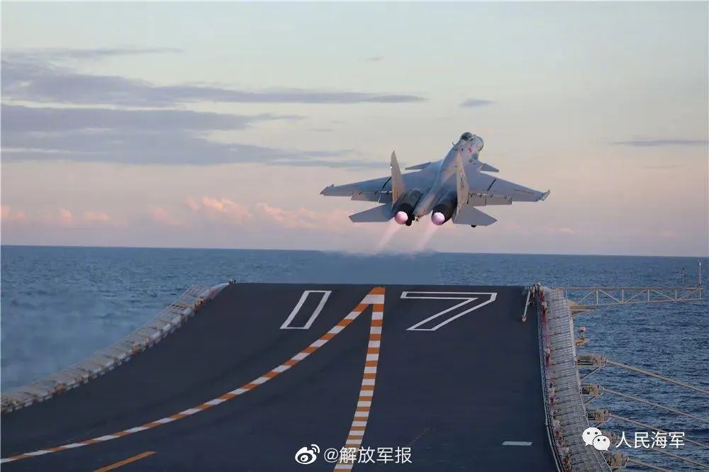 山東艦3.jpg