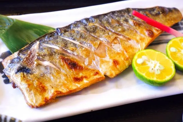 魚油所含的Omega-3脂肪酸，可以減輕身體所釋出的發炎物質。（示意圖／資料庫）