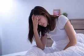 大腸直腸癌常見的症狀包含便秘、腹瀉、血便、腹部不適、體重下降、排便困難、貧血等