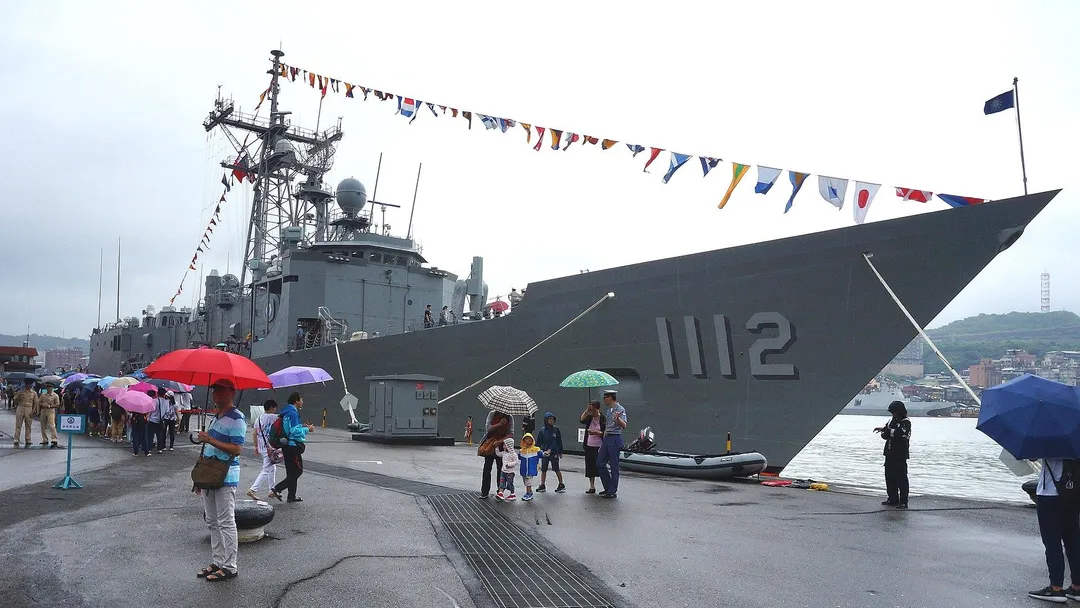 海軍成功級巡防艦銘傳艦。(圖/中天新聞)