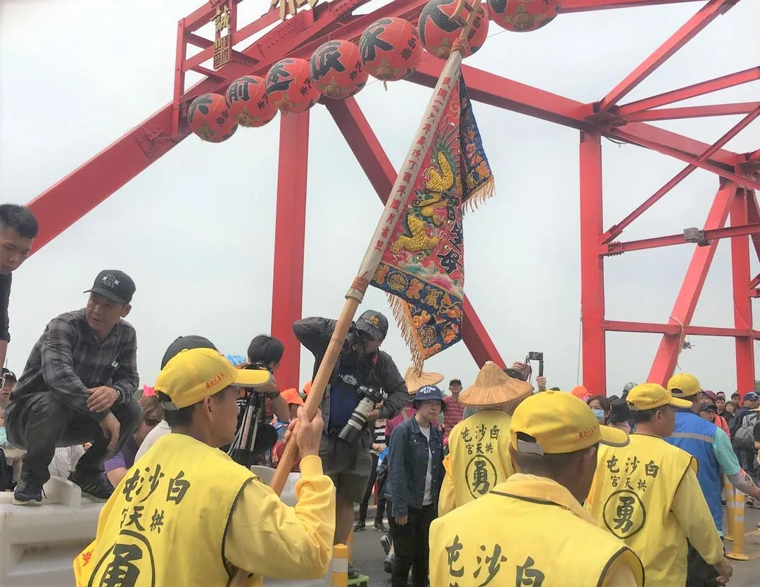 白沙屯統天宮「頭旗隊」身負重任。（圖／黃彥昇攝）