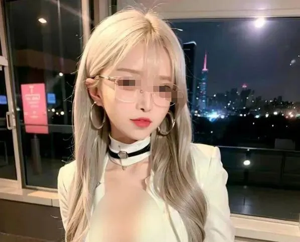 女僕2.jpg