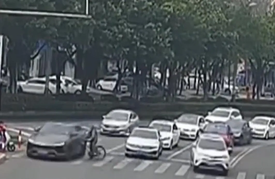 撞車3.jpg