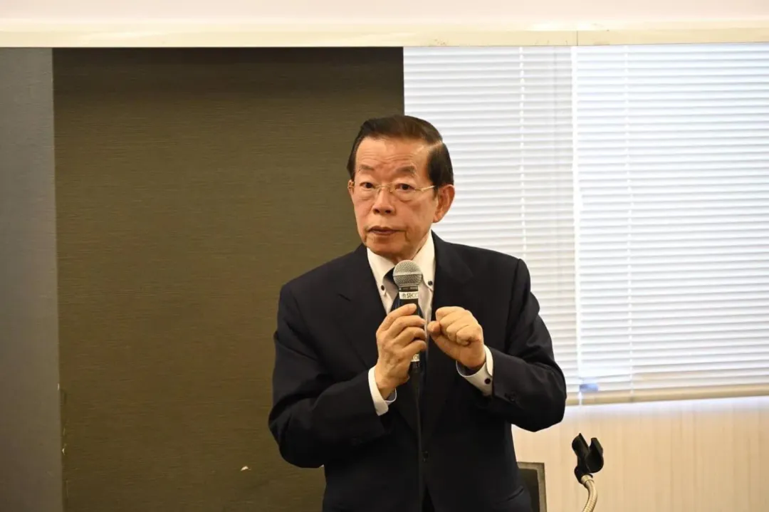 總統府資政謝長廷。（圖／翻攝謝長廷臉書）