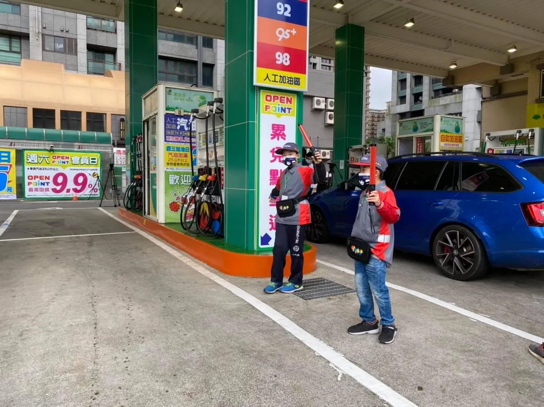 台塑石化加油站外觀。