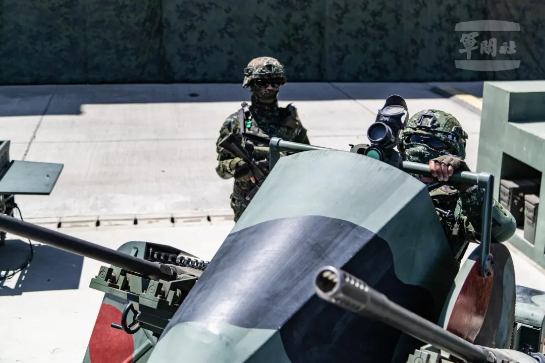 陸軍的20公厘雙聯裝機砲，空軍也採用同型武器。(圖/軍聞社)