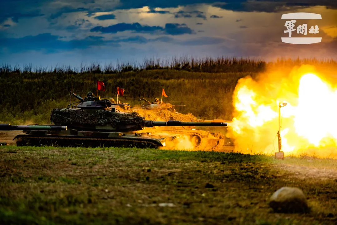 「漢光39號」演習在澎湖的反登陸操演，M60A3戰車實彈射擊。(圖/軍聞社)
