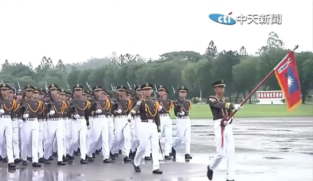 陸軍官校學生。（圖／中天新聞）