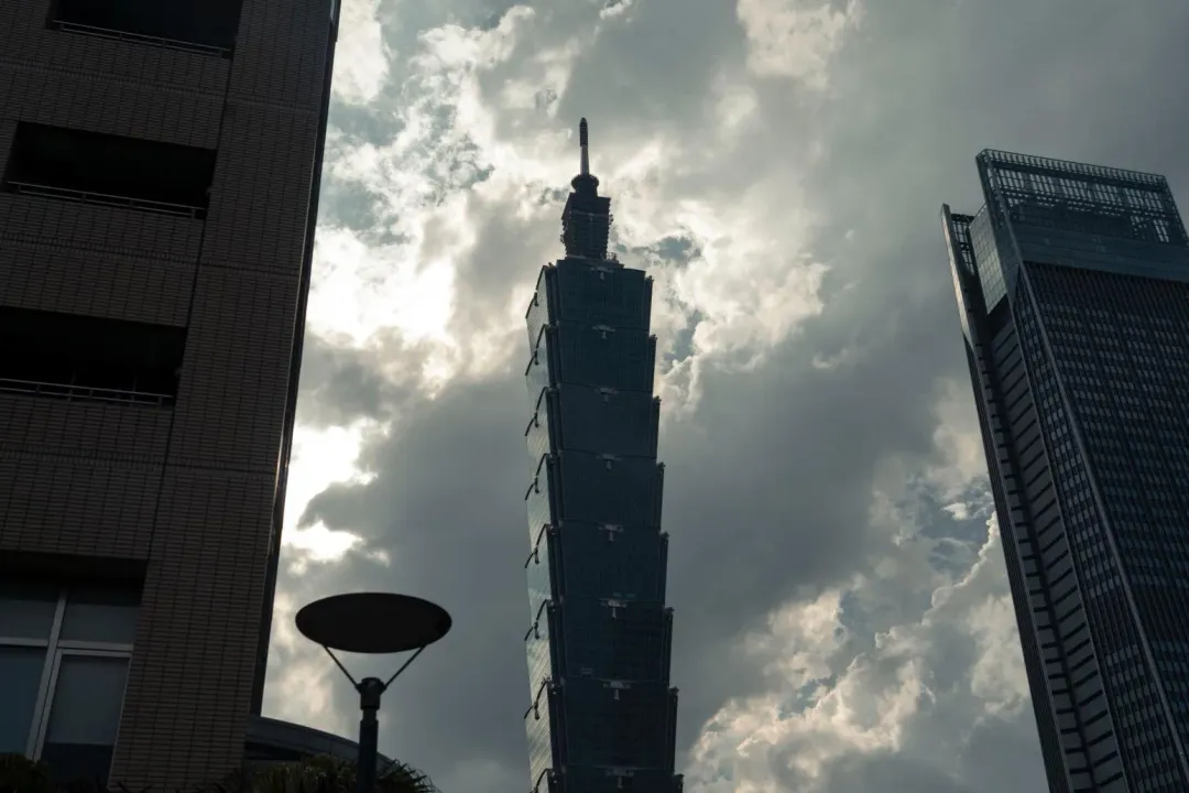 受東北季風強弱影響,北台灣溫度變化大,天氣也將轉濕冷。(示意圖/取自pexels)