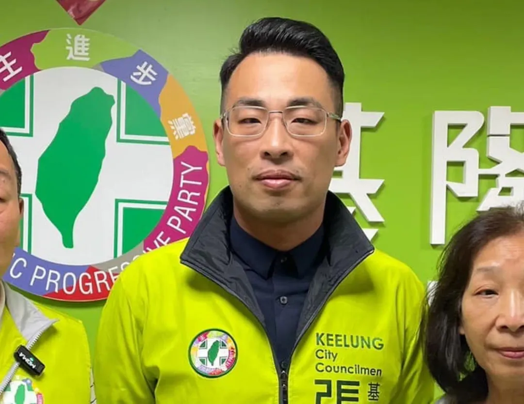張秉鈞因涉嫌詐領助理費遭起訴,隨後宣布退選。(圖/翻攝自張秉鈞臉書)