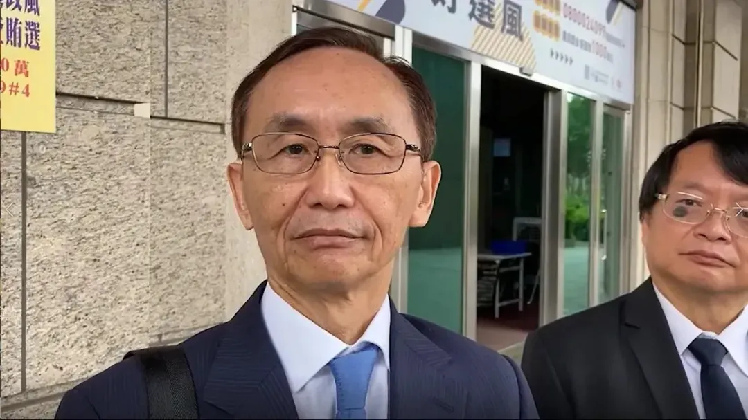 吳子嘉直言，綠營在藍白合搶占媒體版面時的操作，有極大缺失。（圖／中天新聞）