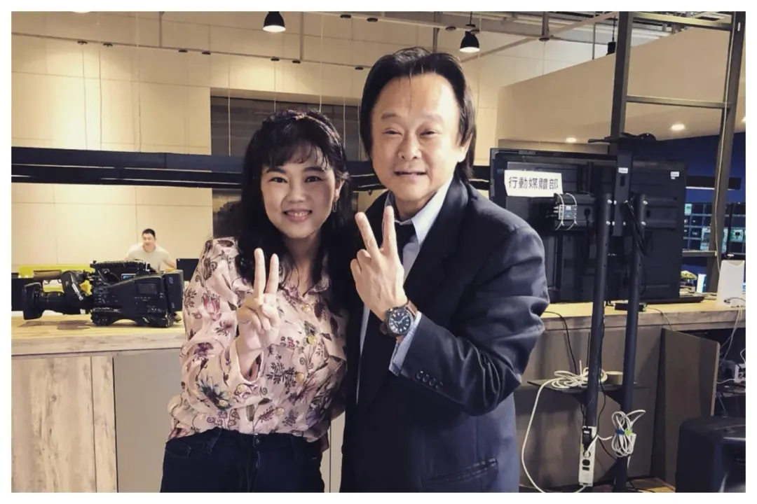 台北市議員游淑慧2019年秀出和王世堅的合照。(圖取自游淑慧臉書)