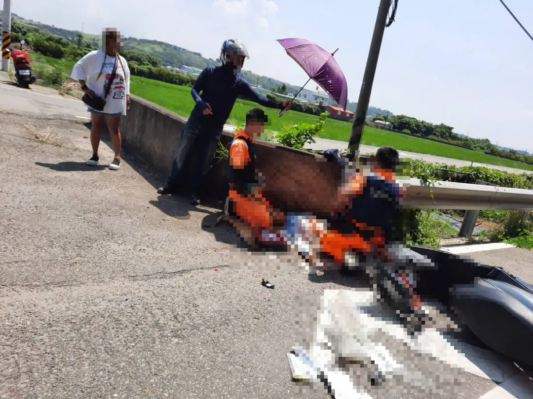 老翁送醫搶救一小時後仍回天乏術不幸身亡。（圖／中天新聞）