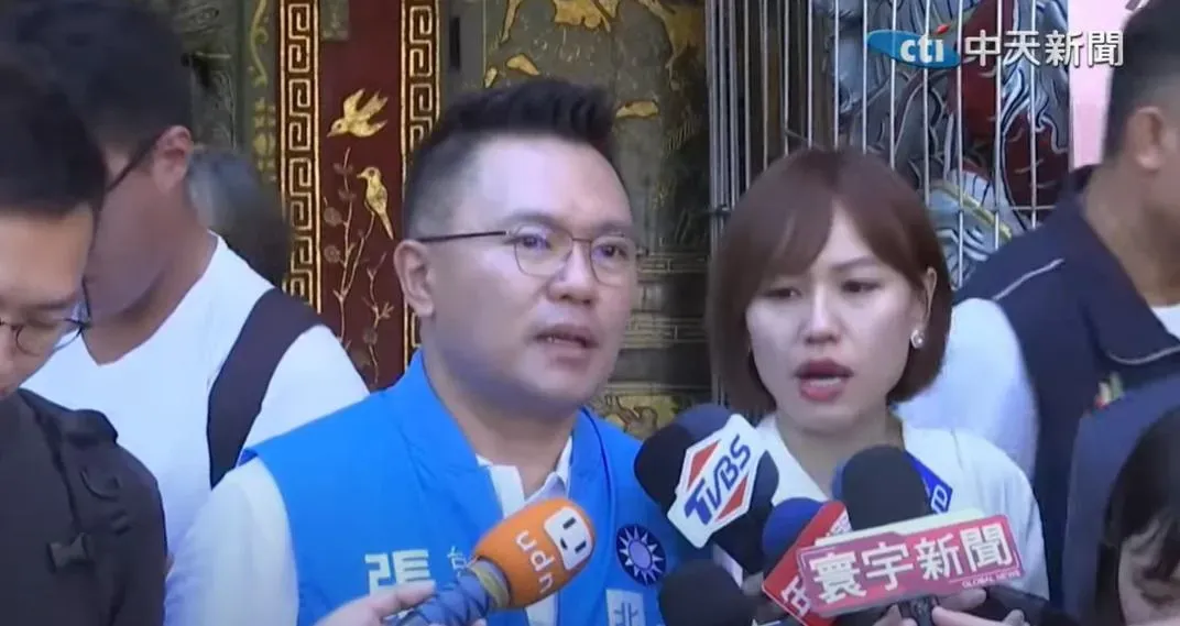 國民黨立委參選人張斯綱對於如何和侯漢廷整合表示由中央黨部來協調。(圖/中天新聞)