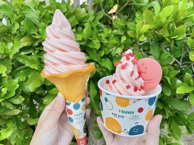 7-ELEVEN祭出季節限定新品「蜜桃霜淇淋」。(圖/7-11提供)