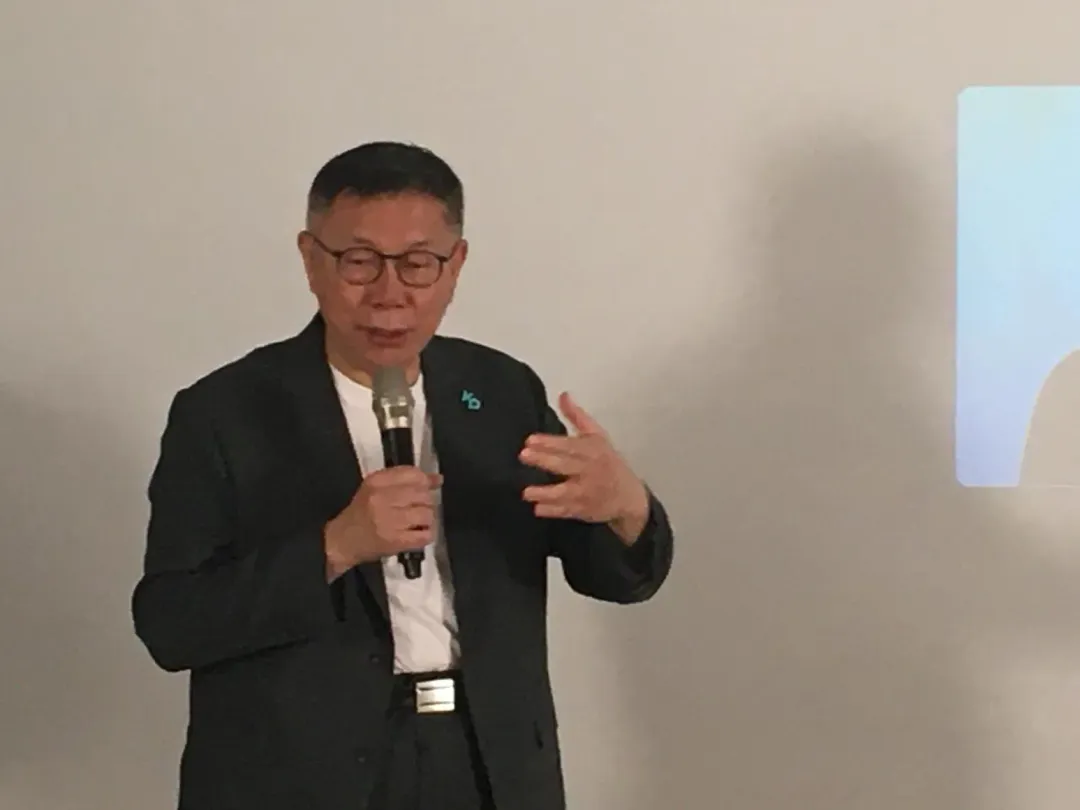 柯文哲再度拋出「閣揆同意權」,認為總統的權力該受到節制。(圖/黃彥昇攝)