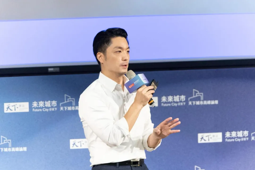 台北市長蔣萬安將敬師獎勵金自600元提高至2000元。(圖取自蔣萬安臉書)