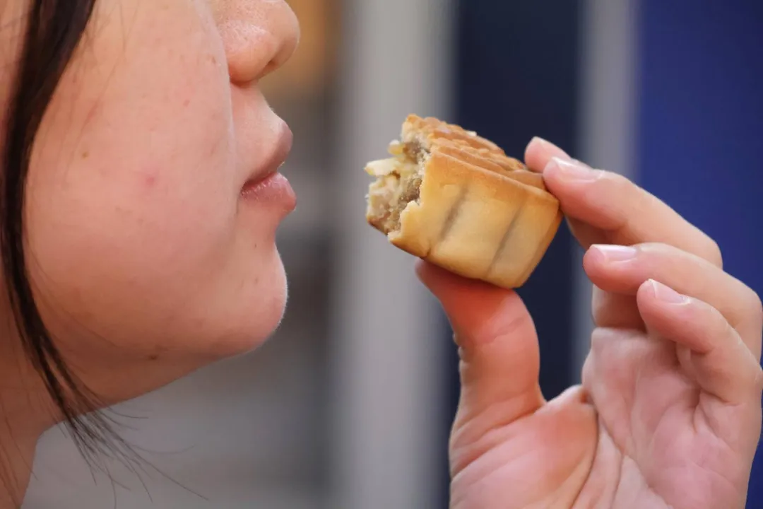 在享用完美食後也別忘了跟家人或朋友相約踏青出遊或一起身體活動健康開心過中秋。（示意圖／Pixabay）