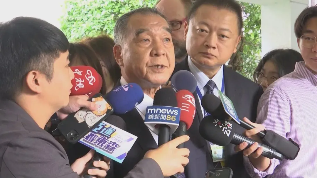 國防部長邱國正今日對於馬文君等3藍委提出凍結潛艦預算3億元做出回應。(資料照/中天新聞)