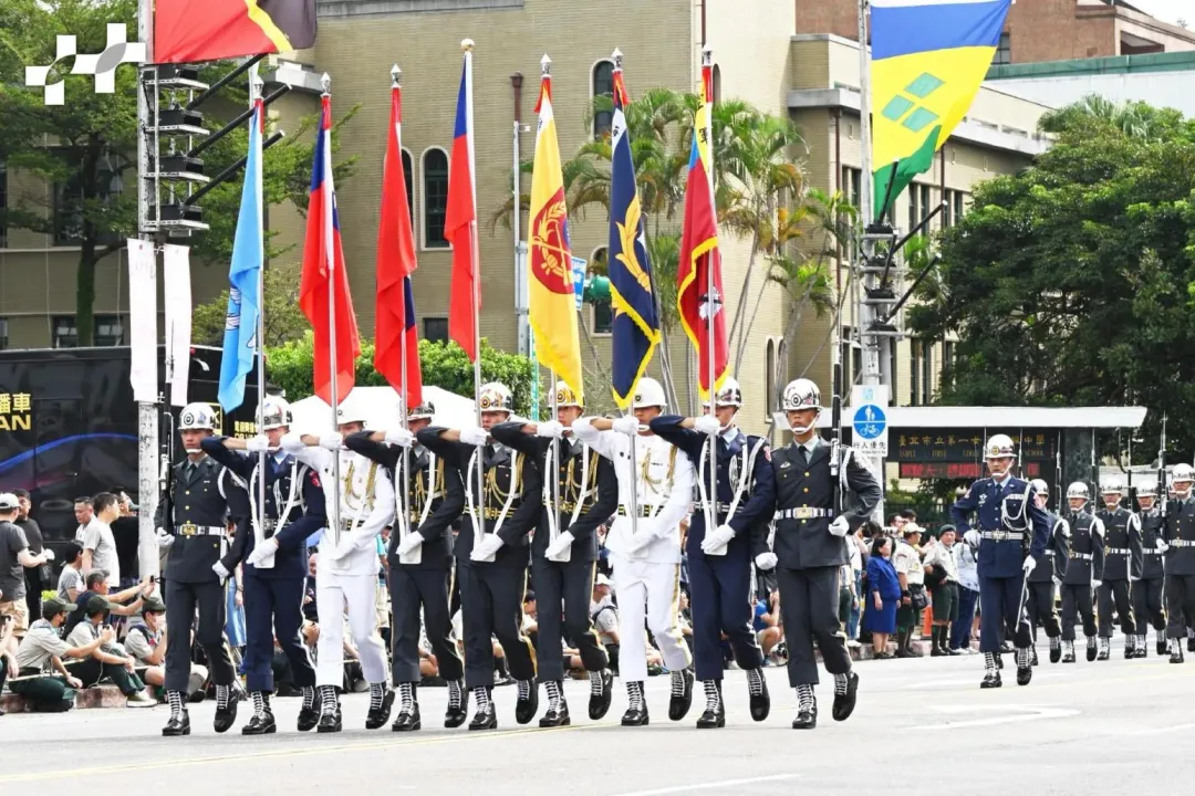 國防部三軍聯合樂儀隊。（圖取自中華民國讚國慶臉書）