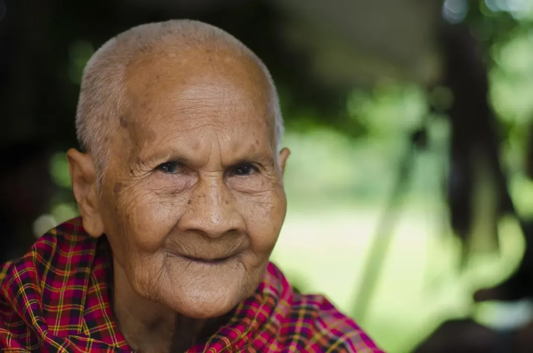 活到100歲的人通常在肌酸酐(Creatinine)、葡萄糖和尿酸的指數方面比較低。(示意圖/pixabay)