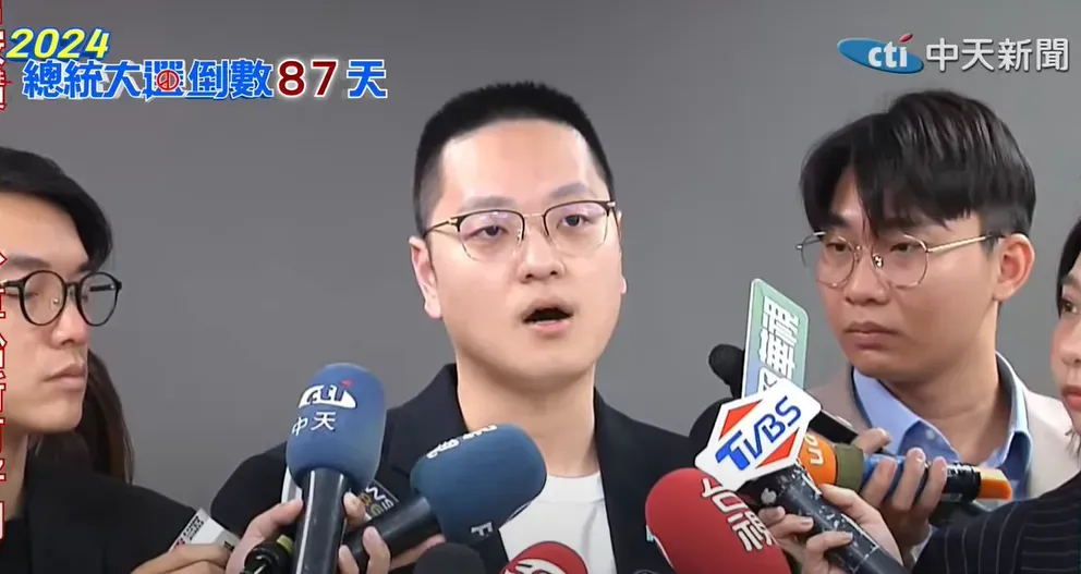侯柯是否會直接對談,柯競辦發言人戴于文表示,幕僚作業要先做好。(圖/中天新聞)