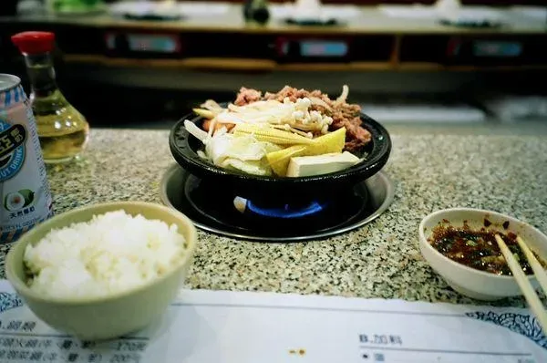 天喜迷你石頭火鍋恢復營業。（圖／取自天喜迷你石頭火鍋臉書）
