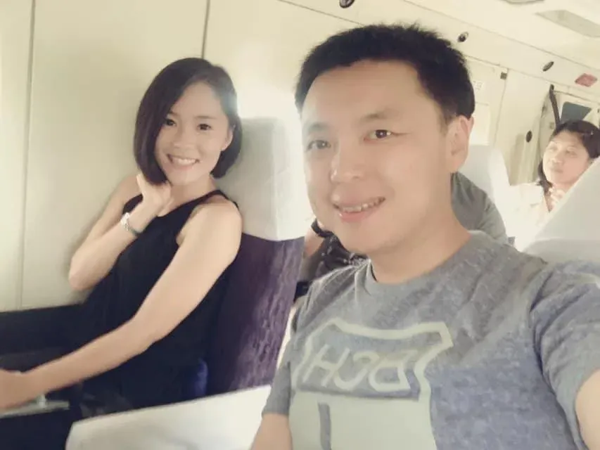 綠委趙天麟與大陸籍女子親密合照。(圖/翻攝自Care高雄)