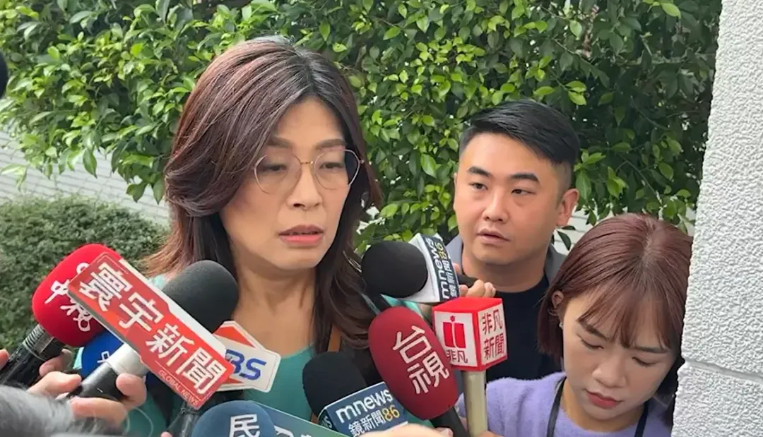對於趙天麟的出軌醜聞,鄭麗文今受訪開酸,原來親中的「親」是動詞。(圖/中天新聞)