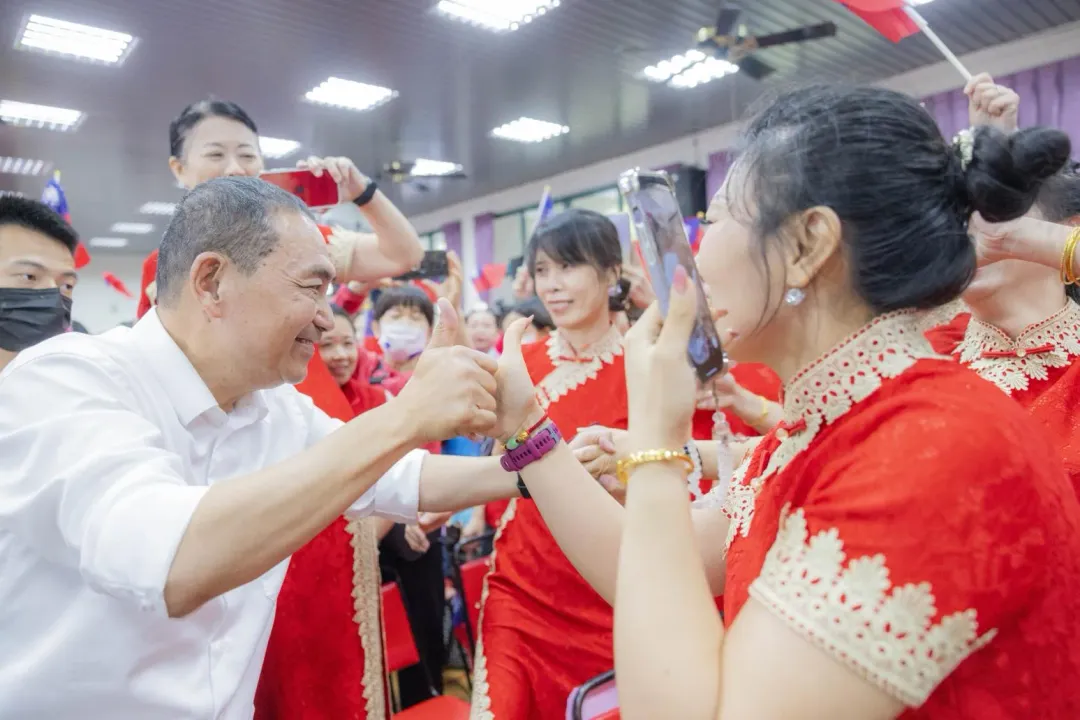 國民黨總統參選人侯友宜今天在台南市發表新住民政策(侯友宜競辦提供)