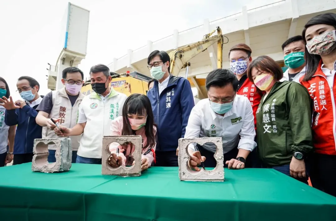 黃捷和趙天麟。(圖/中天新聞)
