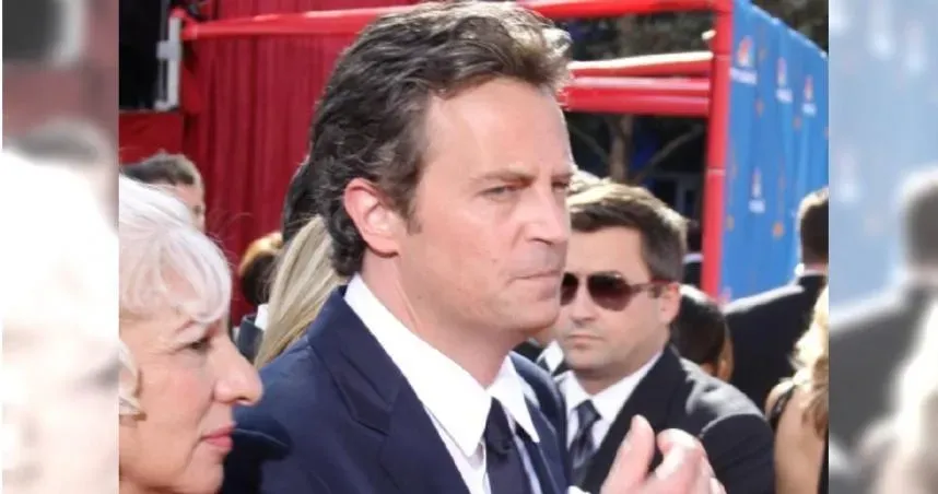 美劇「六人行」中,飾演酸人王「錢德勒」的演員馬修派瑞(Matthew Perry)。(圖/資料庫)