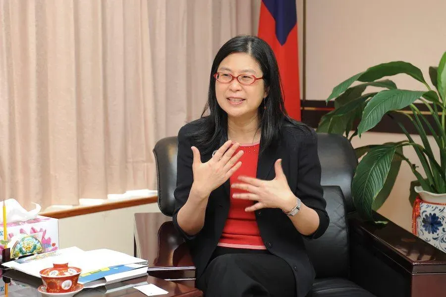 前陸委會主委賴幸媛表示,將陸配納入不分區提名策略是正確和進步的(攝自賴幸媛臉書)