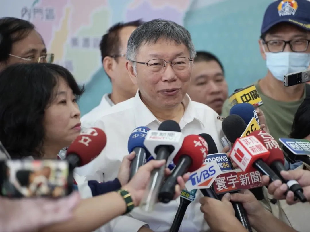 對於梁文傑出入招待所，柯文哲表示「你有覺得很奇怪嗎？」（圖／台灣民眾黨提供）