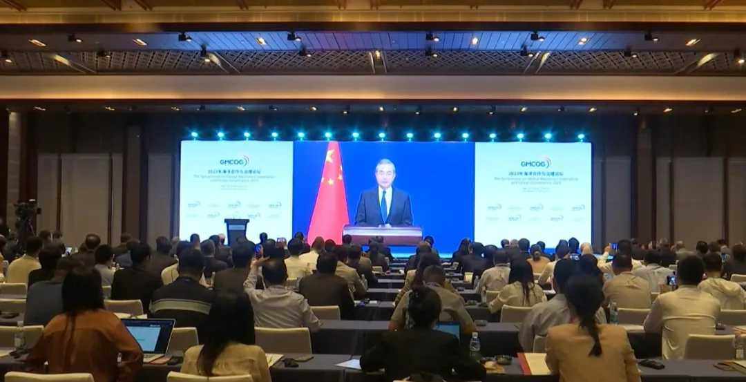 王毅表上抵制海上陣營對抗零和博弈，應協商解決爭端。（圖／央視）