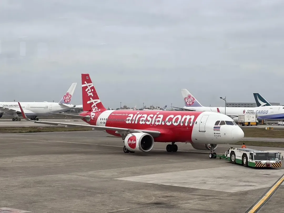 AirAsia亞航推台北飛馬尼拉單程機票未稅511元起。（圖／翻攝「Fly AirAsia」粉專）